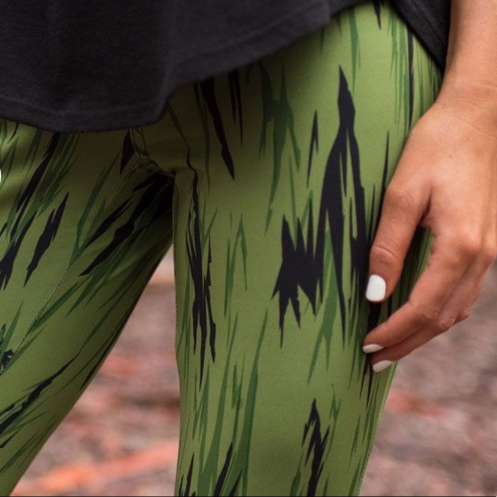 Black and green leggings